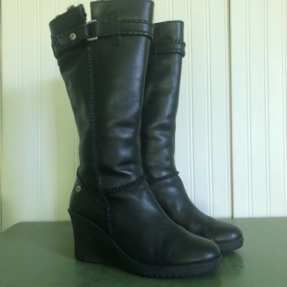 UGG Maxene #1942 Sheepskin Wedge Boots - Picture 2 of 9